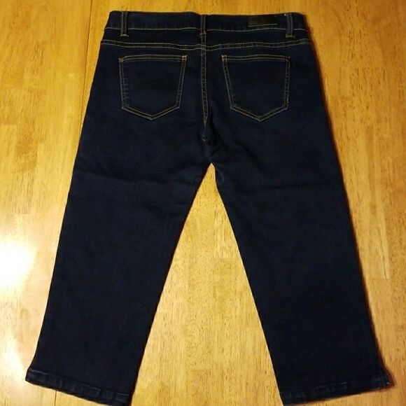 𝅺CELEBRITY Pink Denim Jegging Capri Jeans - Picture 7 of 8